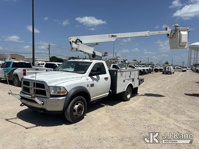 Altec AT200-A, 36 ft, Telescopic Non-Insulated Bucket Truck