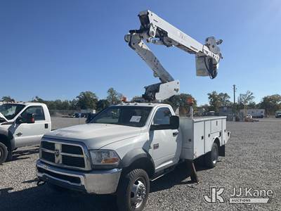 Altec AT40-MH, 45 ft, Articulating & Telescopic Material Handling Bucket Truck