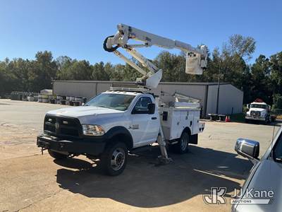Altec AT37G, 42 ft, Articulating & Telescopic Bucket Truck