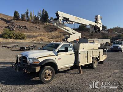 Altec AT40-MH, 45 ft, Articulating & Telescopic Material Handling Bucket Truck