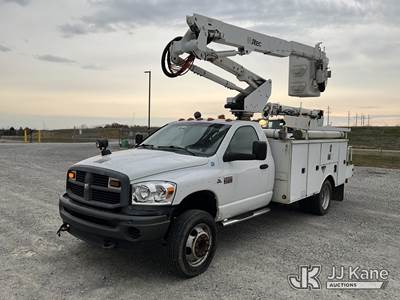 Altec AT37G, 42 ft, Articulating & Telescopic Bucket Truck