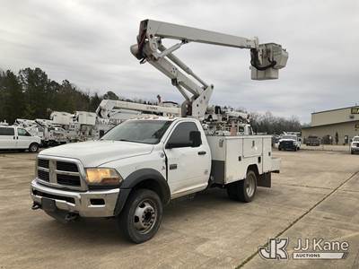 ETI ETC37-IH, 42 ft, Articulating & Telescopic Bucket Truck