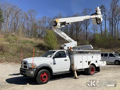 Altec AT40-M, 45 ft, Articulating & Telescopic Material Handling Bucket Truck