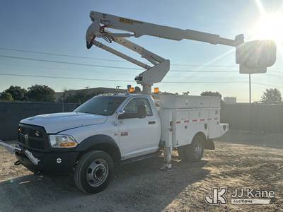Altec AT37-G, 42 ft, Articulating & Telescopic Material Handling Bucket Truck