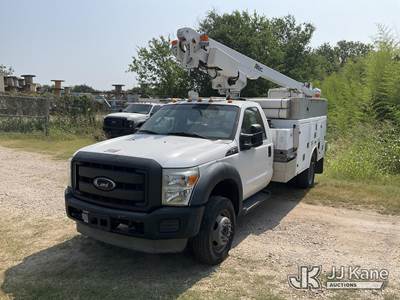 Altec AT200-A, 35 ft, Telescopic Non-Insulated Bucket Truck