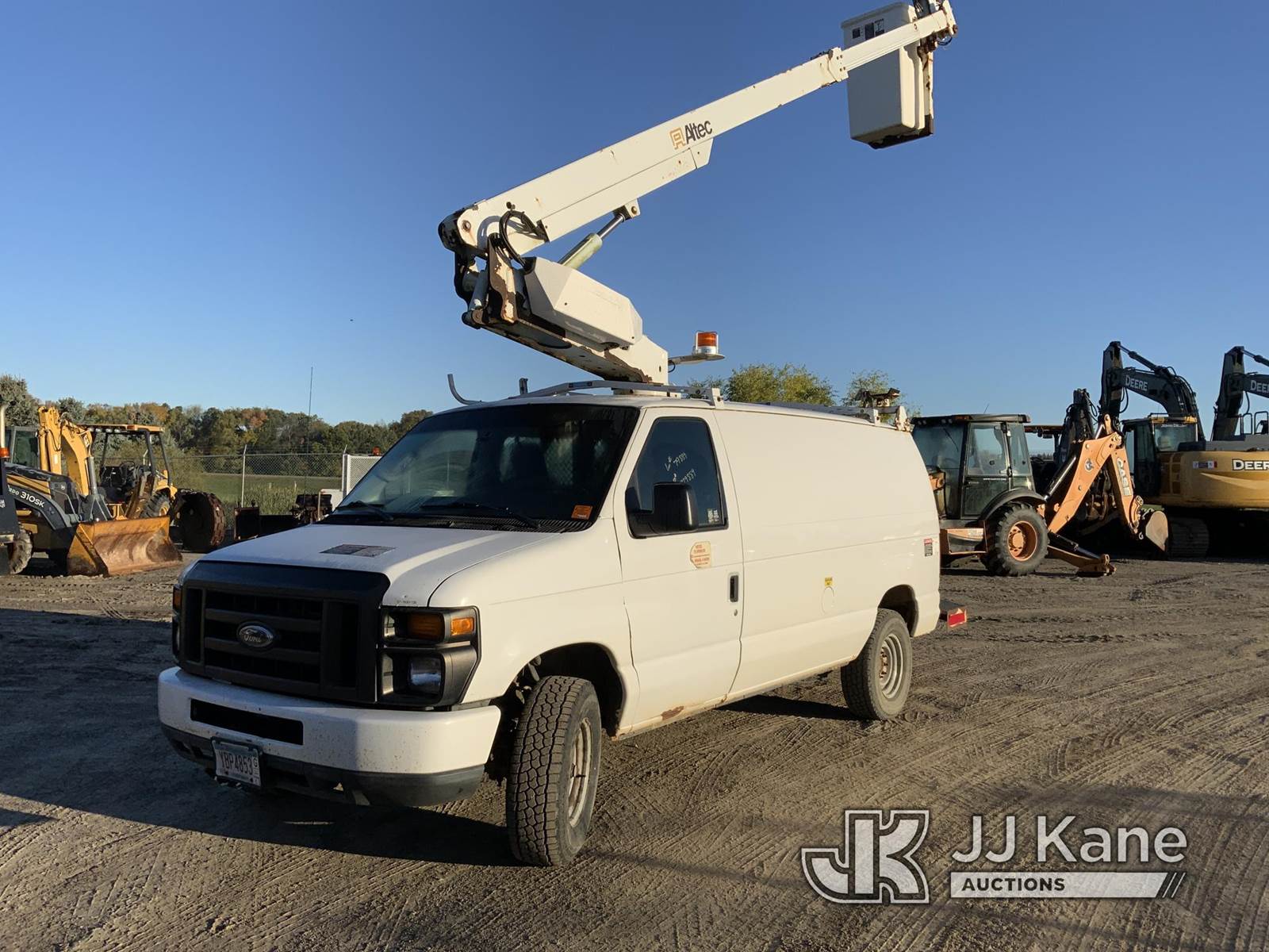 2010 Altec AT200AV, 35 ft, Telescopic NonInsulated Bucket Van For Sale, 260,411 Miles Maple