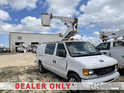 Altec AT200AV, 34 ft, Telescopic Non-Insulated Bucket Van