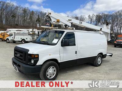 Telsta A28D, 33 ft, Telescopic Non-Insulated Bucket Van