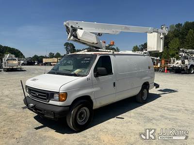 Altec AT200-AV, 36 ft, Telescopic Non-Insulated Bucket Van