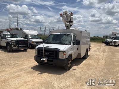 Altec AT200A, 35 ft, Telescopic Non-Insulated Bucket Truck