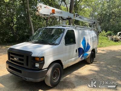Ford E-350 Econoline Boom / Bucket Truck