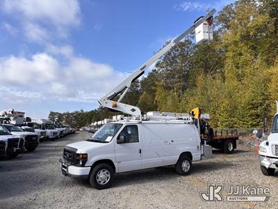 Versalift VANTEL29N-01, 34 ft, Telescopic Non-Insulated Bucket Van