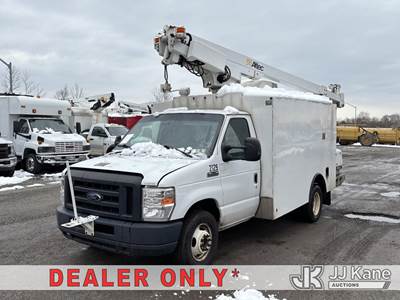 Altec AT200-A, 34 ft, Telescopic Non-Insulated Bucket Truck