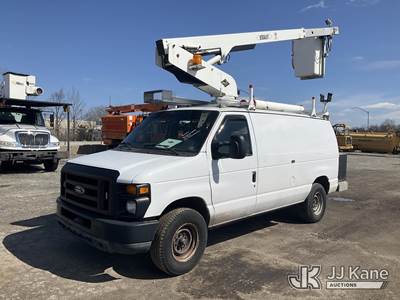 Versalift VANTEL29N-01, 34 ft, Telescopic Non-Insulated Bucket Van
