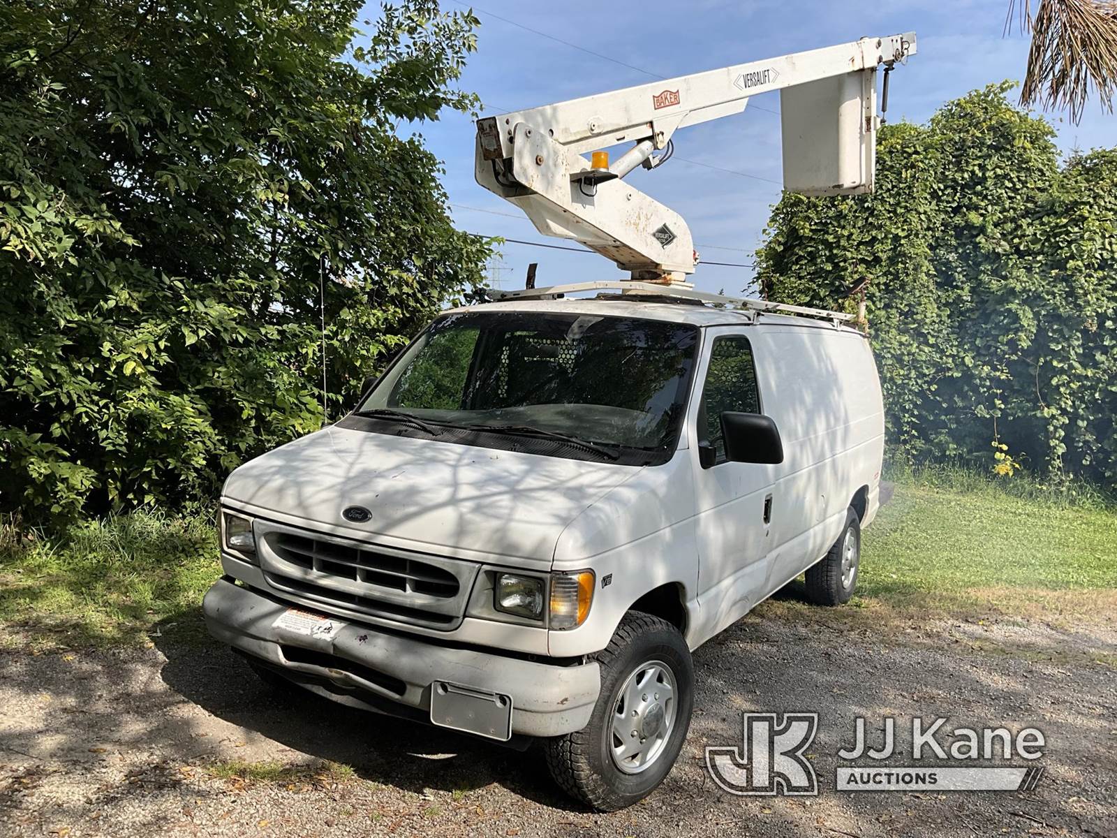 2000 Versalift VANTEL29N, 34 ft, Telescopic NonInsulated Bucket Van For Sale, 232,993 Miles