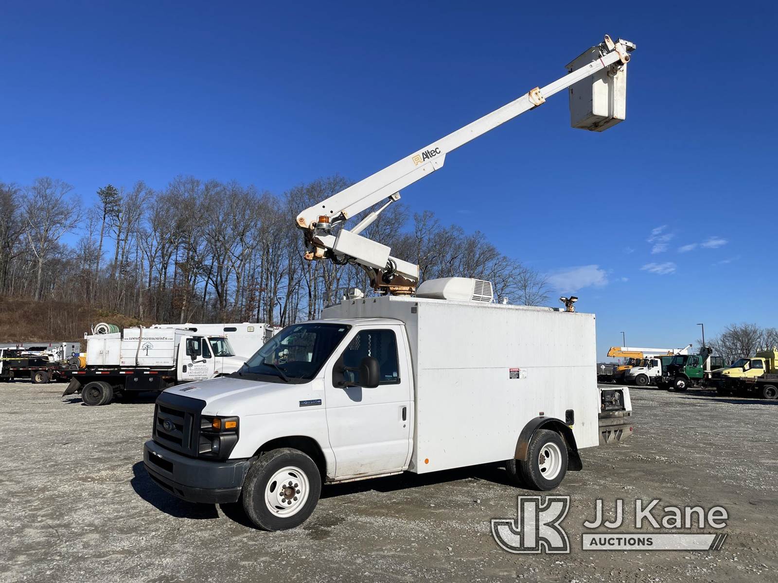2016 Altec AT200A, 35 ft, Telescopic NonInsulated Bucket Van For Sale