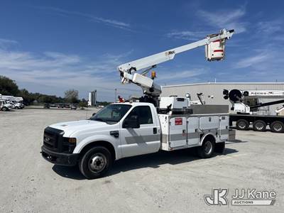 Altec AT200A, 35 ft, Telescopic Non-Insulated Bucket Truck