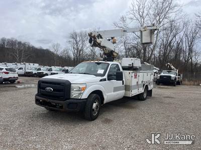 Altec AT200A, 35 ft, Telescopic Non-Insulated Bucket Truck