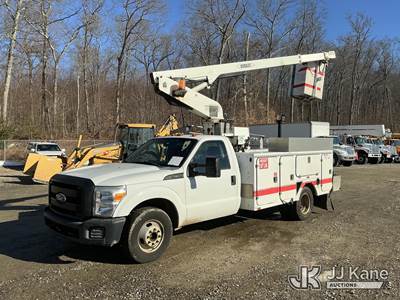 Versalift TEL29N03, 34 ft, Telescopic Bucket Truck