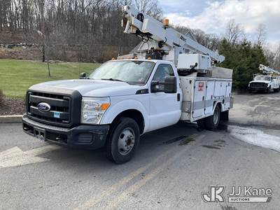 Altec AT200A, 35 ft, Telescopic Non-Insulated Bucket Truck