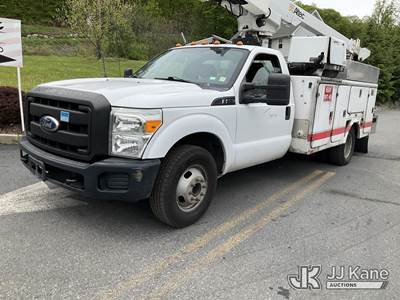 Altec AT200A, 35 ft, Telescopic Non-Insulated Bucket Truck