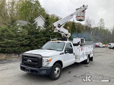 Altec 200A, 35 ft, Telescopic Non-Insulated Bucket Truck