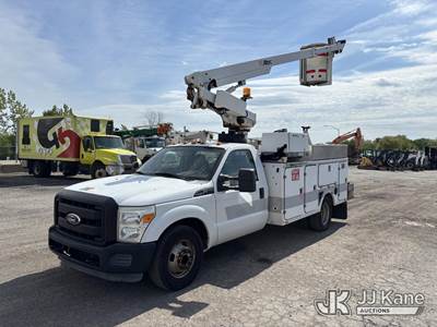 Altec AT200A, 35 ft, Telescopic Non-Insulated Bucket Truck