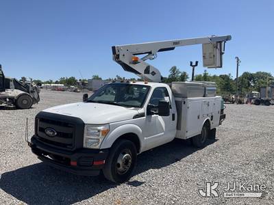 Versalift -, 34 ft, Telescopic Non-Insulated Bucket Truck