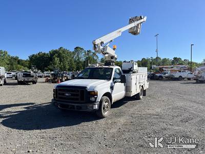 Altec AT200-A, 35 ft, Telescopic Non-Insulated Bucket Truck