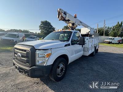 Altec AT200A, 35 ft, Telescopic Non-Insulated Bucket Truck
