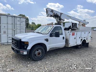 Altec AT200-A, 35 ft, Telescopic Non-Insulated Bucket Truck