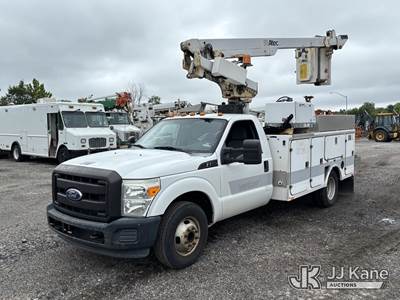 Altec AT200-A, 35 ft, Telescopic Non-Insulated Bucket Truck