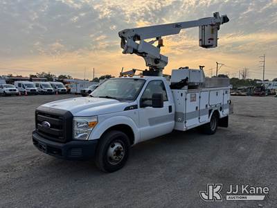 Altec AT200-A, 35 ft, Telescopic Non-Insulated Bucket Truck