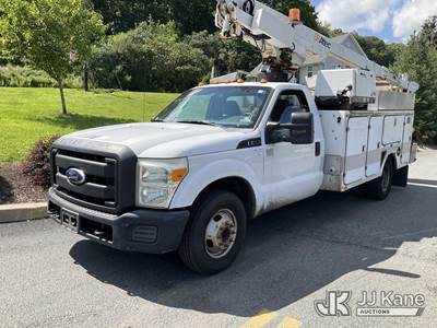 Altec AT200A, 35 ft, Telescopic Non-Insulated Bucket Truck