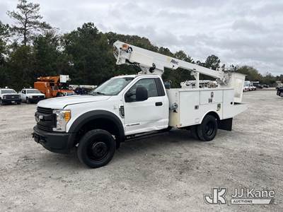 Ford F-450 Boom / Bucket Truck