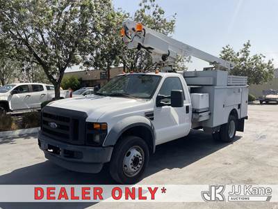 Altec AT200A, 35 ft, Articulating & Telescopic Bucket