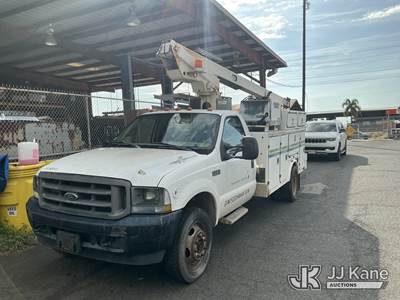 Telsta 28D, 33 ft, Telescopic Bucket Truck