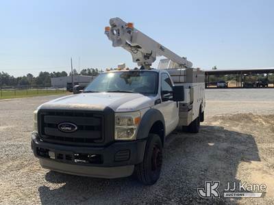 Altec AT200A, 35 ft, Telescopic Non-Insulated Bucket Truck