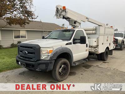 Altec AT200A, 35 ft, Articulating & Telescopic Bucket