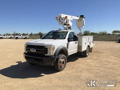 Altec AT200, 35 ft, Telescopic Non-Insulated Bucket Truck