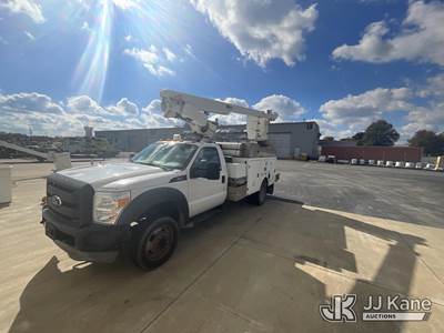 Altec AT200A, 35 ft, Telescopic Bucket Truck