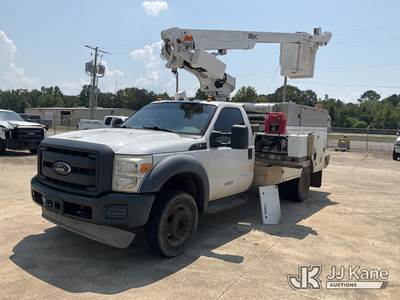 Altec AT200-A, 35.6 ft, Telescopic Bucket Truck