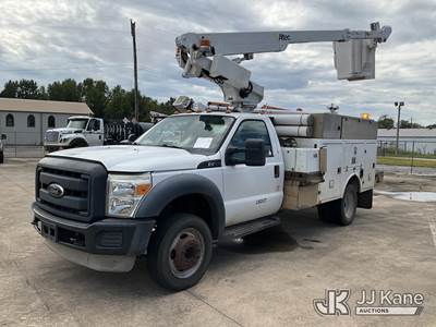 Altec AT200-A, 35 ft, Telescopic Bucket Truck