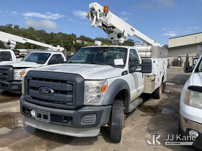 Altec AT200-A, 35 ft, Telescopic Bucket Truck