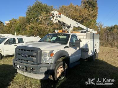 Altec AT200A, 35 ft, Telescopic Non-Insulated Bucket Truck