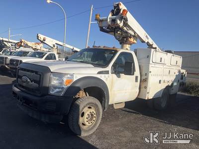 Altec AT235, 40 ft, Articulating & Telescopic Non-Insulated Bucket Truck