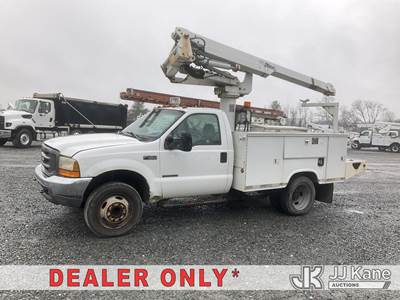 Altec AT235, Articulating & Telescopic Non-Insulated Bucket Truck