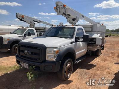 Altec AT200-A, 35 ft, Telescopic Non-Insulated Bucket Truck