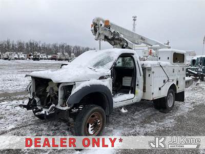 Altec AT200-A, 35 ft, Telescopic Non-Insulated Bucket Truck