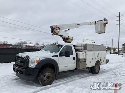 Altec AT200-A, 35 ft, Telescopic Non-Insulated Bucket Truck